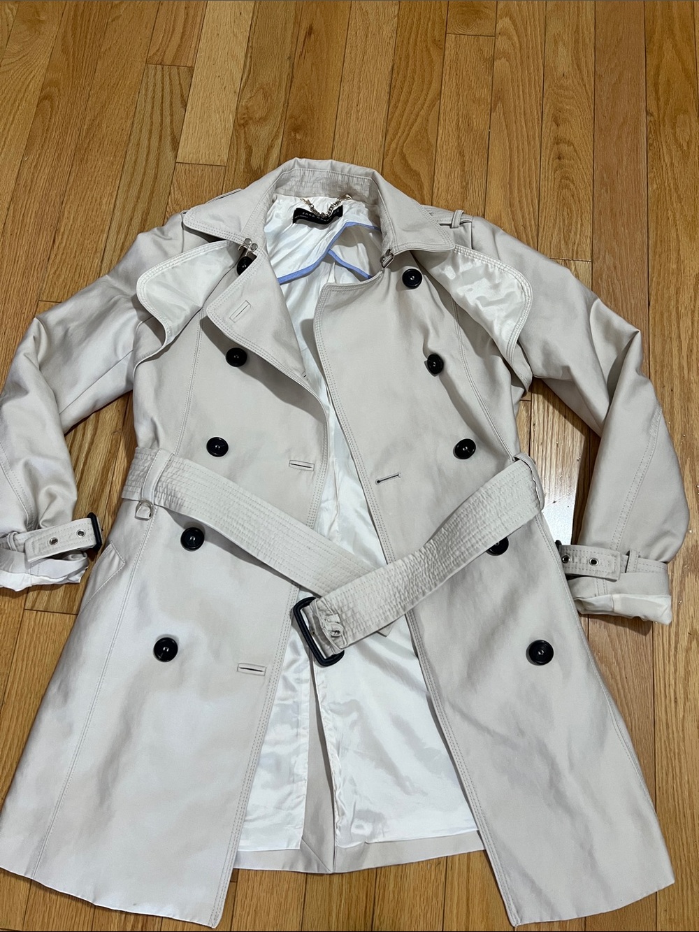 Zara Double-Breasted Trench Coat in Light Cream with Black Buttons